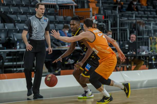 加精彩的表 加精彩的表