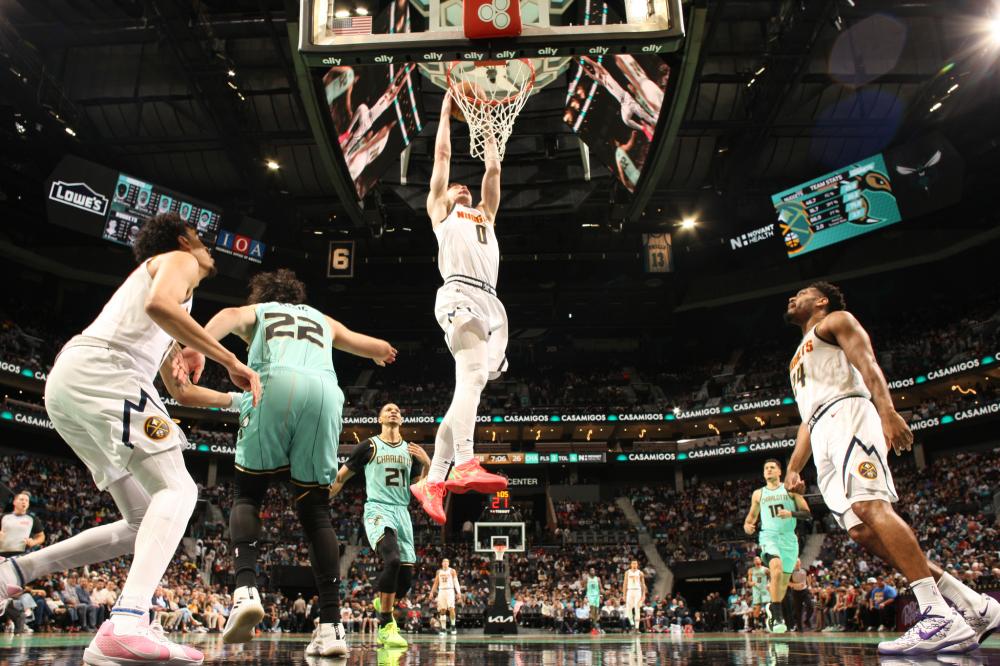 春洋溢的盛 春洋溢的盛