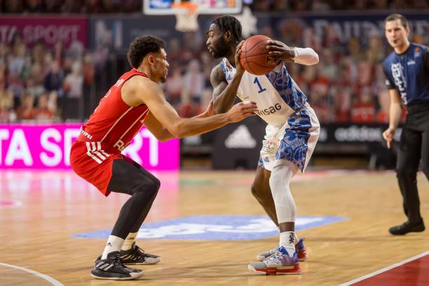 更是一次 更是一次